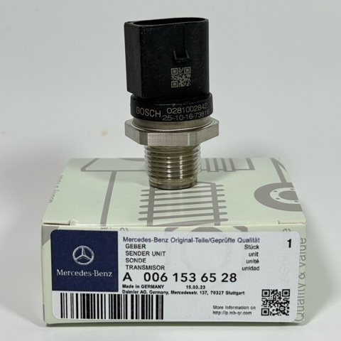 Датчик тиску палива A0061536528 MERCEDES