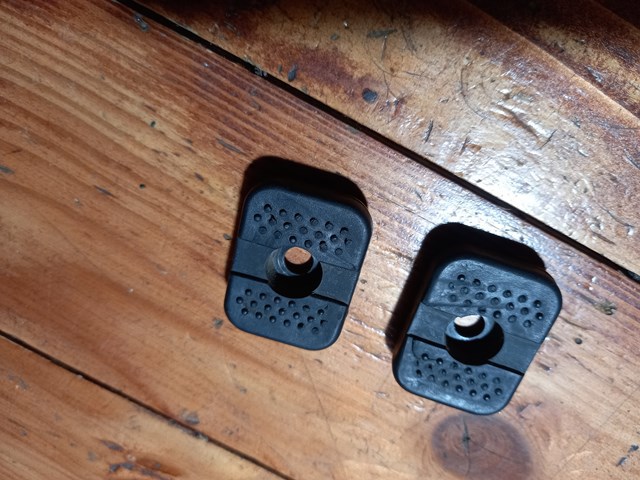 Буфер відбійник ляди 6Y0827239B VAG