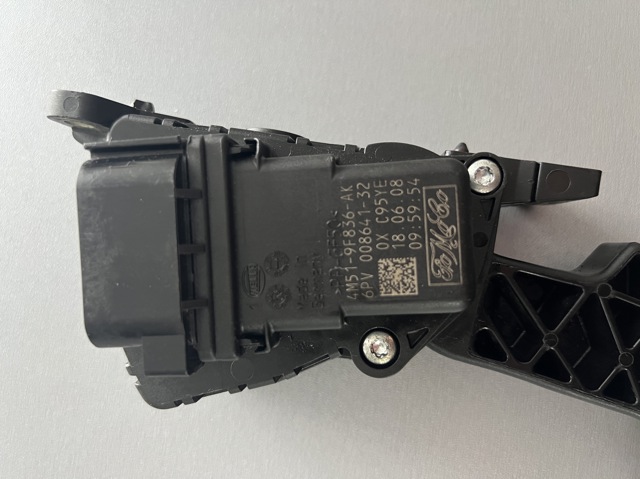 Педаль акселератора 4M519F836AK FORD