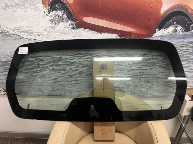 Скло третіх/п'ятих дверей 00008744EZ PEUGEOT