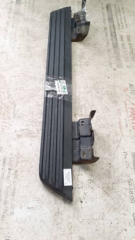 Підніжка права 1846629 FORD