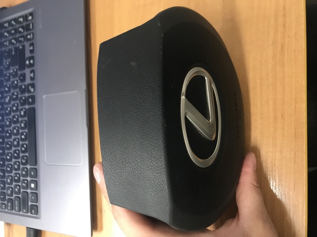 Подушка в кермі 4513053100C0 TOYOTA