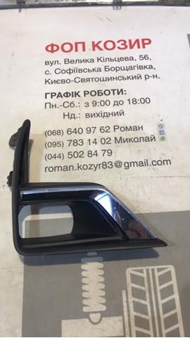 Ободок/окантовка фари протитуманної, лівий 5204060110 TOYOTA