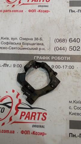 Кронштейн кріплення протитуманной фари, правої 5212560060 TOYOTA