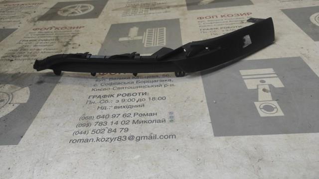 Переднє ікло бампера 5243748040 TOYOTA