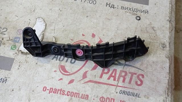 Кронштейн кріплення бампера переднього правий 5253578010 TOYOTA