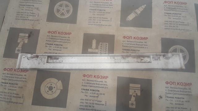 Абсорбер (наповнювач) бампера заднього 5261533150 TOYOTA