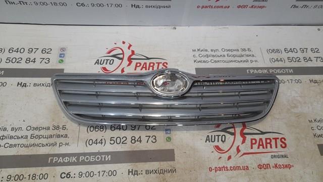 Захисна решітка радіатора 531111A500 TOYOTA