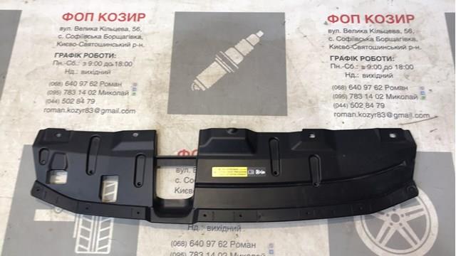 Решітка радіатора 62398HV80A NISSAN