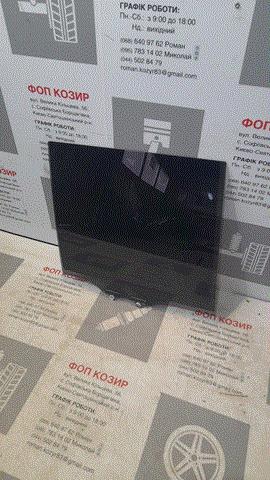 Скло заднє праве 6810360510 TOYOTA