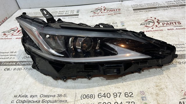 Фара основна права 8114533F11 TOYOTA