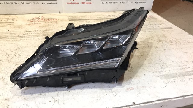 Фара ліва 8118548F70 TOYOTA