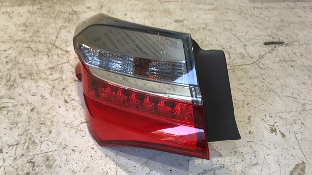 Задня ліва зовнішня фара 8156002A80 TOYOTA