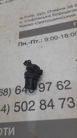 Моторчик омивача заднього скла 8533060160 TOYOTA