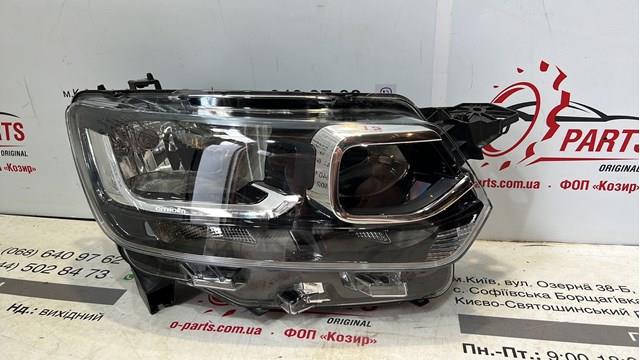 Права блок фара 9816824780 PEUGEOT