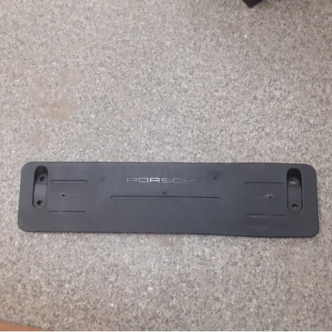 Кріплення переднього номера автомобіля 9Y0807287OK1 PORSCHE