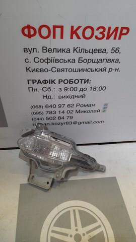 Габарит-показник повороту в бампері, лівий B63C51360 MAZDA