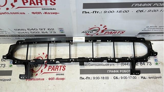 Решітка переднього бампера, центральна DFR5501T0A MAZDA