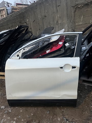 Дверь передня ліва H0101HV0MB NISSAN