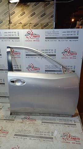 Дверка передня права H010M5H5AA NISSAN