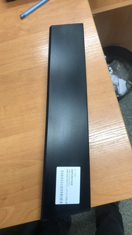 Накладка передніх дверей, лівих, вертикальна KB7W50M20B MAZDA