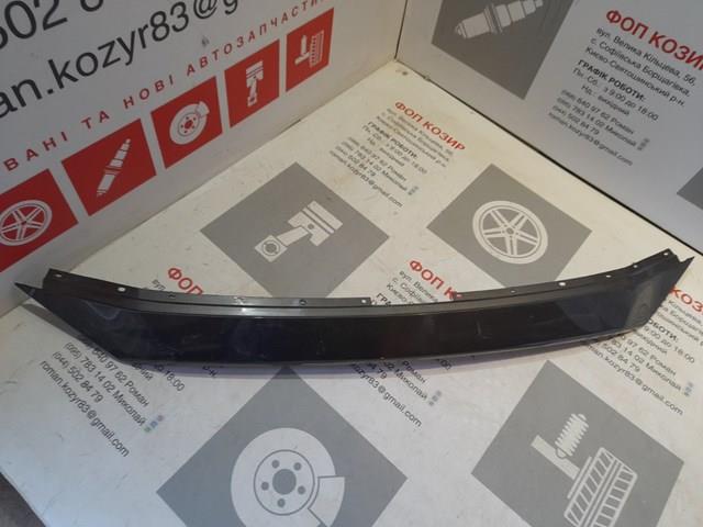 Ободок решітки радіатора KB8A507E1BBB MAZDA