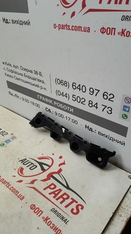 Кронштейн бампера заднього, зовнішній правий KD53502H1A MAZDA