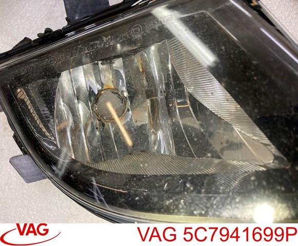 Протитуманка ліва 5C7941699P VAG