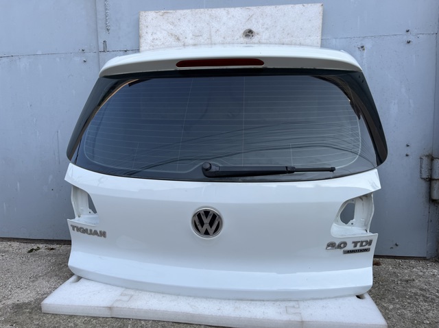 Задні двері багажника Volkswagen Tiguan 1