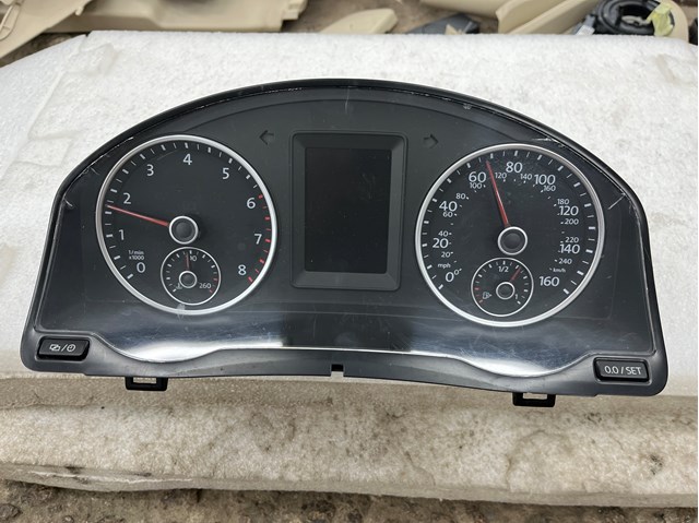 Щиток приладів (комбінація) 5N0920973L VAG