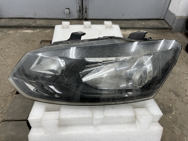 Фари 6R1941015E VAG
