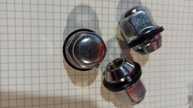 Гайка колісна 5295028000 MARKET (OEM)