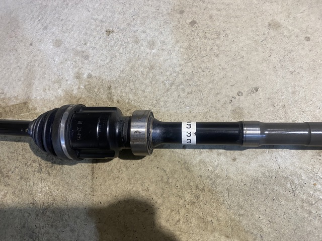 Привід передній правий FTH82550X MAZDA