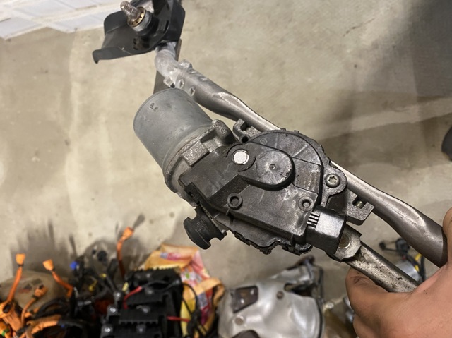 Мотор склоочисника скла (трапеції) TK7867340A MAZDA