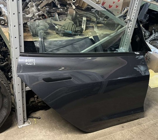 Двері задні, праві 1081440E0C TESLA