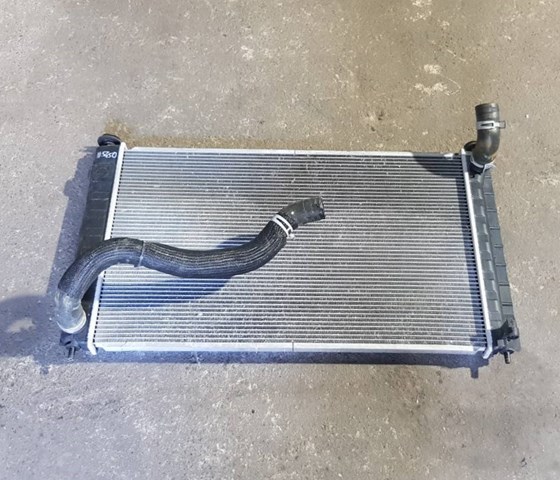 Радіатор охолодження 21410ZN50A NISSAN