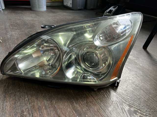 Фара ліва 811500E031 TOYOTA