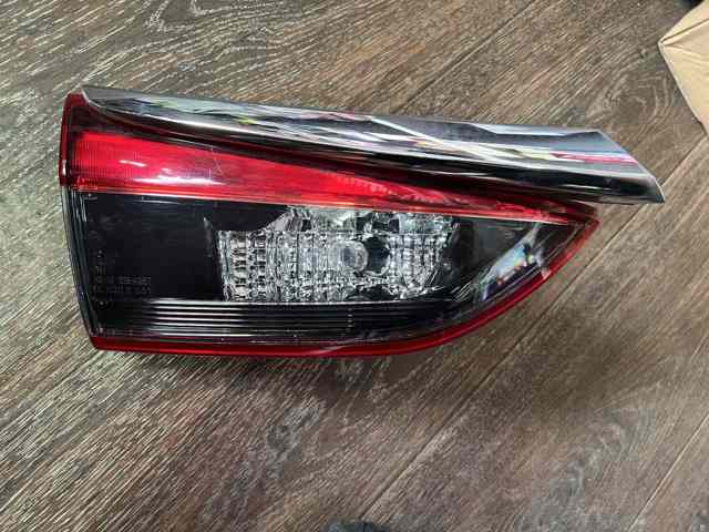 Задня ліва внутрішня фара GHK2513G0A MAZDA