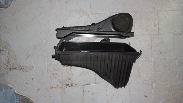 Коробка фільтра 7P0129607 VAG