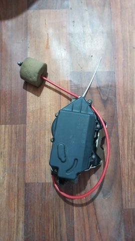 Замок багажника A2117400235 MERCEDES