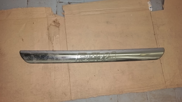 Накладка бампера переднього PZ415X095200 TOYOTA