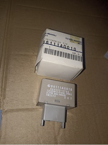 Реле поворотників 86111AG010 SUBARU