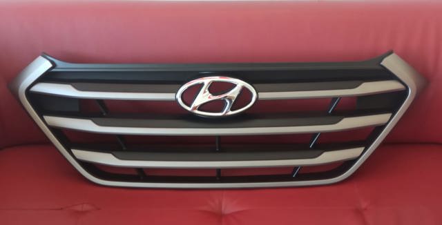 Решітка радіатора Hyundai Tucson 3