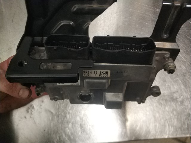 Блок електронного управління PX4318881 MAZDA