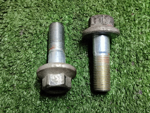 Болт коленвала 1101A038 MITSUBISHI