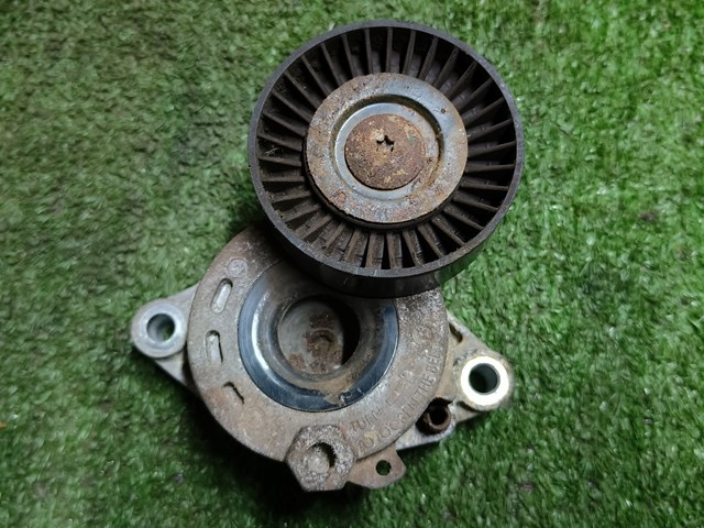 Натягувач приводного ременя 1345A031 MITSUBISHI