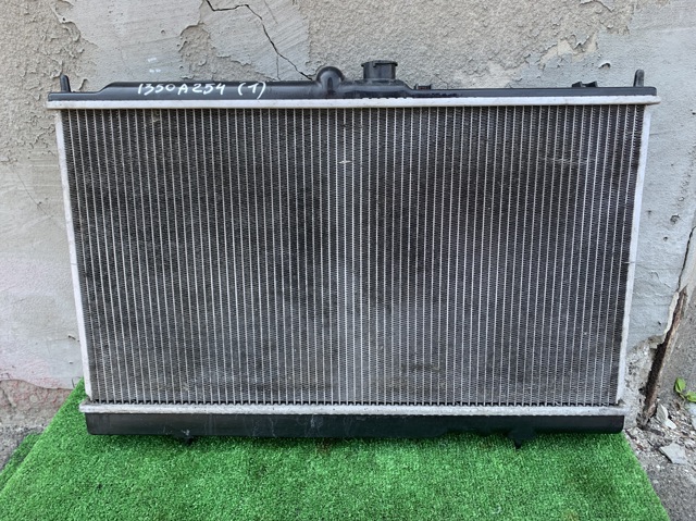 Радіатор системи охолодження двигуна 1350A254 MITSUBISHI