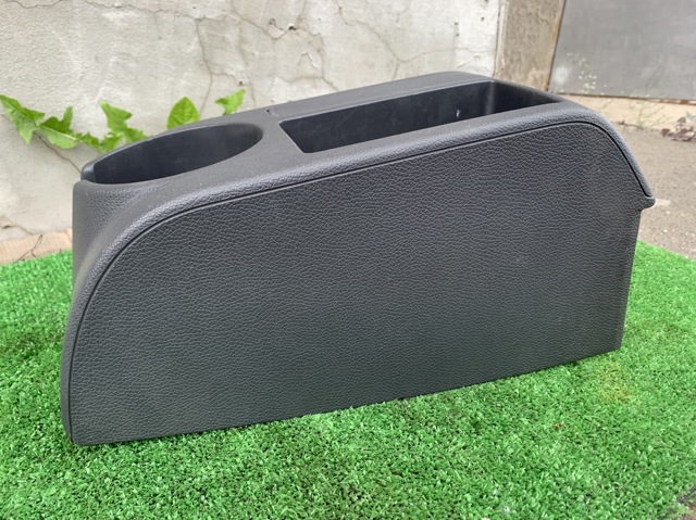 Консоль центральна панелі керування 1K0863323 VAG