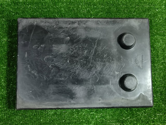 Піддон акумулятора(АКБ) 3366065J0 SUZUKI