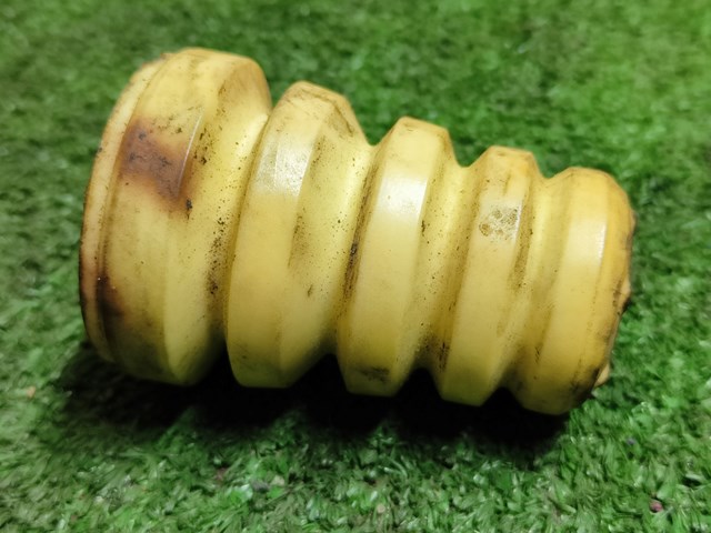 Відбійник амортизатора переднього 4055A048 MITSUBISHI
